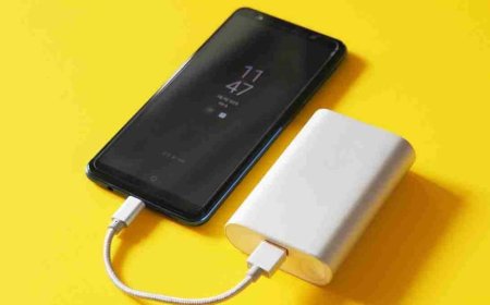 मोबाइल चार्जर बन सकता है खतरा! आपकी ये एक गलती से लग सकता है करंट का जोरदार झटका