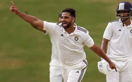 IPL 2026 Auction: रणजी ट्रॉफी में कमाल करने वाले आकिब नबी डार पर रहेंगी नजरें, जम्मू-कश्मीर के 8 क्रिकेटर नीलामी के लिए चुने गए