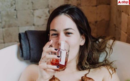 Skin Care Drink: स्किन केयर के लिए यह खास ड्रिंक पी रहे जेन-जी, जानें ये कितने फायदेमंद?