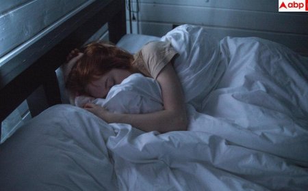 Sleep Structure: 8 घंटे लगातार सोना सही या छोटे-छोटे गैप में नींद लेना, आपकी बॉडी के लिए कौन-सा तरीका बेहतर?