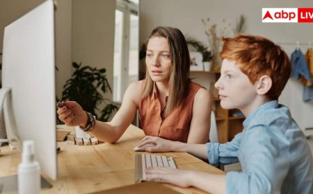 बचपन से पैसों की समझ क्यों जरूरी? जानें बच्चों को फाइनेंशियल लिटरेसी सिखाने के आसान तरीके