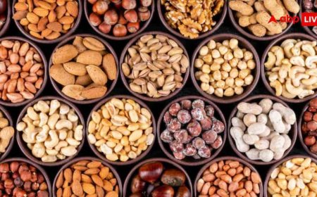 सर्दियों में शरीर को रखना है गर्म, डाइट में शामिल करें ये पावरफुल ड्राई फ्रूट्स