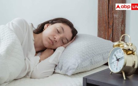 स्मोकिंग जितनी खतरनाक है नींद की कमी, साइलेंट किलर बन शरीर को पहुंचा रही नुकसान