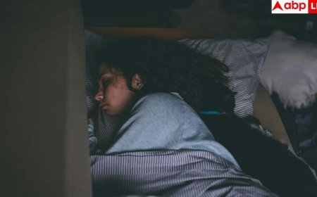 Oversleeping Side Effects:  कहीं जरूरत से ज्यादा तो नहीं सो रहे आप? हो सकती है यह गंभीर समस्या, एक्सपर्ट ने दी चेतावनी