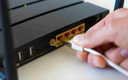 WiFi राउटर का USB पोर्ट कहीं आपकी जासूसी तो नहीं कर रहा? इस्तेमाल से पहले जान लें छुपे खतरे