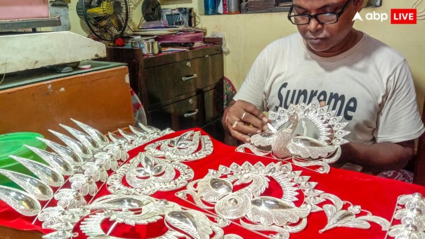 Silver Price: 2 लाख के पार पहुंची चांदी, 20 साल के लंबे सफर के बाद तय किया 12000 रुपये से 200000 का रास्ता