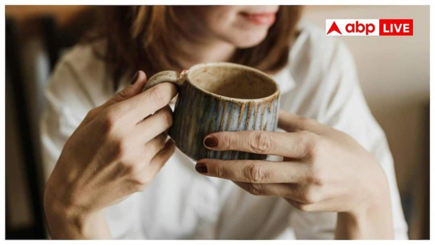 Coffee Side Effects: मेनोपॉज के बाद भूलकर भी न पीना कॉफी, हो सकती हैं ये बड़ी दिक्कत