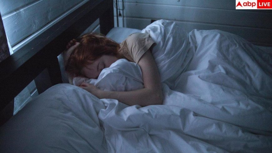 Sleep Structure: 8 घंटे लगातार सोना सही या छोटे-छोटे गैप में नींद लेना, आपकी बॉडी के लिए कौन-सा तरीका बेहतर?