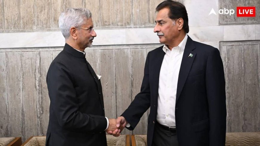 ऑपरेशन सिंदूर के बाद पहली बार पाकिस्तानी नेता से मिले विदेश मंत्री एस जयशंकर, ढाका में क्यों हुई मुलाकात?