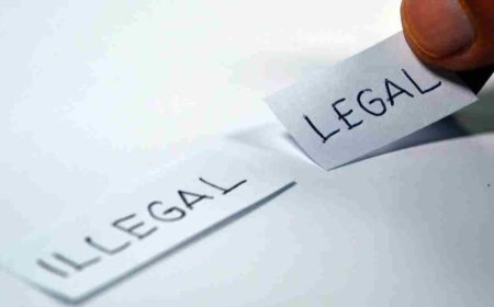 WhatsApp या Email पर आया लीगल नोटिस? घबराएं नहीं! जानिए क्यों यह असली हो सकता है और सही जवाब कैसे दें