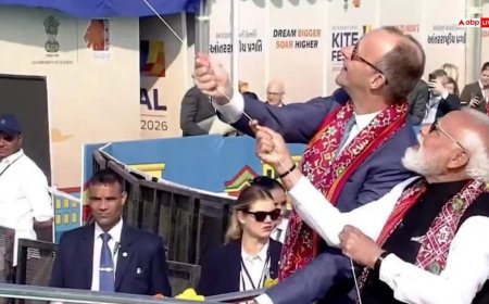 अहमदाबाद पहुंचे जर्मन चांसलर मर्ज, साबरमती आश्रम के पास पीएम मोदी संग उड़ाई पतंग