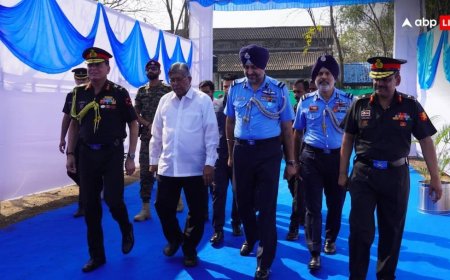 पुणे: एयरफोर्स स्टेशन में 10वें आर्म्ड फोर्स वेटरन्स डे का आयोजन, पूर्व सैनिकों और शहीदों को दी गई श्रद्धांजलि