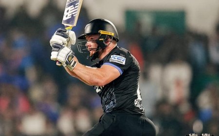 105... 107 मीटर, एक के बाद एक 3 बॉल में मारे 2 मॉन्स्ट्रस छक्के, फिलिप्स की खौफनाक बल्लेबाजी से क्रिकेट जगत में दहशत!