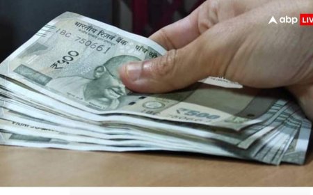 8वें वेतन आयोग से पहले गुड न्यूज! सरकार ने बढ़ाई इन कर्मचारियों की सैलरी, पेंशन भी बढ़कर मिलेगी