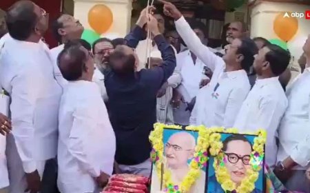 गणतंत्र दिवस समारोह में बड़ा हादसा: झंडा फहराते ही टूटा पोल, बाल-बाल बचे मंत्री