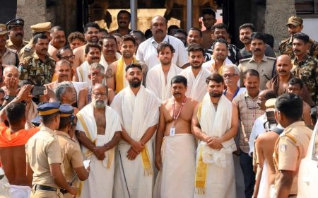 Watch: न्यूजीलैंड के खिलाफ 5वें T20 से पहले तिरुवनंतपुरम के इस मंदिर में दर्शन के लिए पहुंची टीम इंडिया, कप्तान सूर्या भी आए नजर