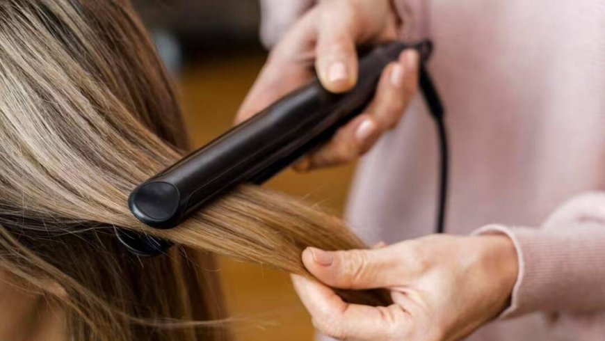 सावधान! हेयर स्ट्रेटनिंग कराने गई थी 17 साल की लड़की, फेल हो गई किडनी, सामने आई वजह