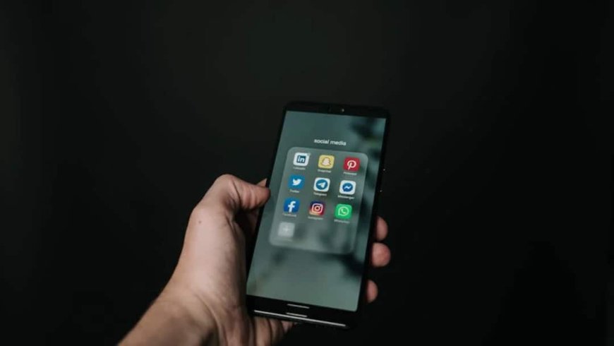 Tech Explained: फीड पर हर वीडियो आपकी पसंद का क्यों होता है? जानिए कैसे काम करता है सोशल मीडिया एल्गोरिद्म