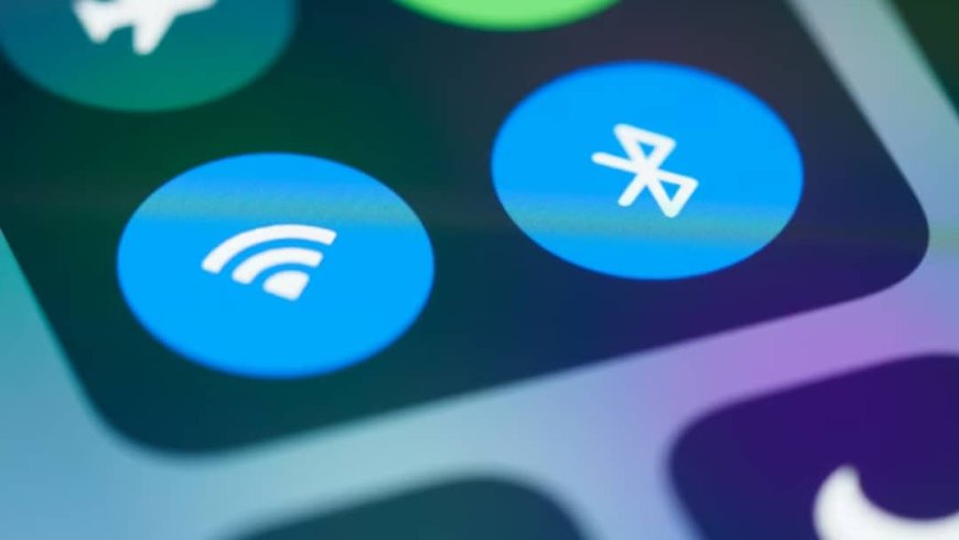 फोन का ब्लूटूथ ऑन रखना है खतरनाक, चुटकियों में खाली हो जाएगा आपका बैंक अकाउंट, इन बातों का रखें ध्यान