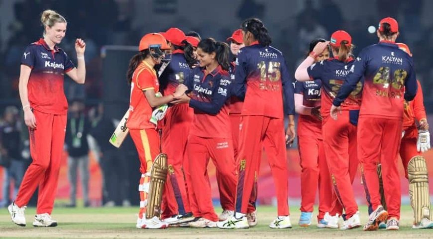 WPL 2026: लगातार पांचवां मुकाबला जीतकर प्लेऑफ में पहुंची आरसीबी, गौतमी नाइक ने 55 गेंदों में खेली 73 रन की शानदार पारी