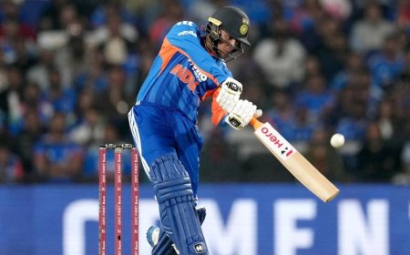 टी20 वर्ल्ड कप वॉर्म अप मैच में अभिषेक शर्मा को क्या हुआ? 18 गेंद पर 24 रन बनाकर क्यों मैदान छोड़ वापस लौटे