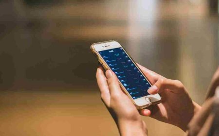 128GB या 1TB लिखी होती है, फिर स्टोरेज आधी क्यों दिखती है? स्मार्टफोन कंपनियां यूजर्स से क्या छुपा रही हैं