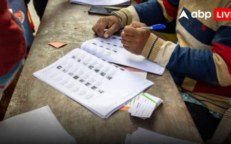 Telangana Municipal Elections: तेलंगाना में 7 नगर निगम और 116 नगर पालिकाओं के लिए मतदान जारी, पोलिंग स्टेशनों पर भारी भीड़