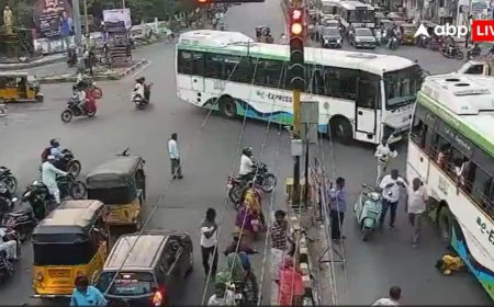 Telangana: बीच सड़क सफाई कर्मचारी पर चालक ने चढ़ा दी बस, घायल शख्स की अस्पताल में हुई मौत