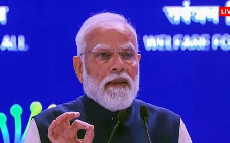 PM मोदी ने रखी नॉर्थ इंडिया की पहली सेमीकंडक्टर यूनिट की नींव, कहा- 'ये चिप होगी विकास की नई आत्मा'