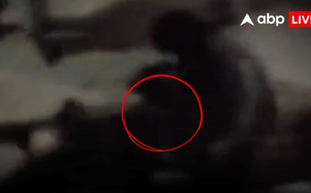 Telangana Crime: आधी रात शराबियों ने मचाया आतंक, युवक को घर से निकालकर किया हमला, वीडियो वायरल