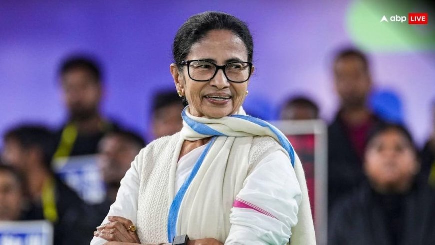 सुप्रीम कोर्ट में सबसे पीछे की कुर्सी पर बैठी हैं ममता बनर्जी, कर रहीं खुद SIR के खिलाफ मुकदमा लड़ने की मांग