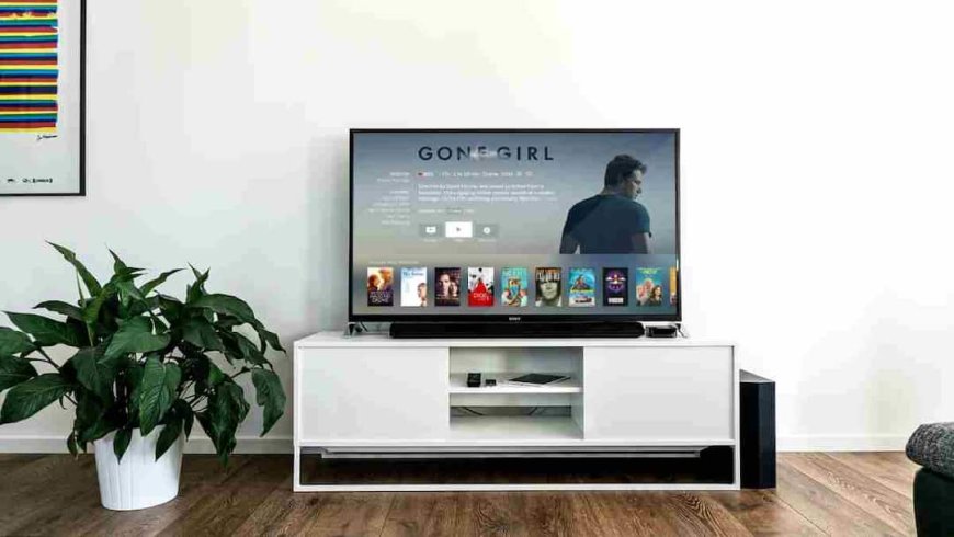 Smart TV हो गया है स्लो? रिमोट तोड़ने से नहीं चलेगा काम, तुरंत करें ये 5 आसान काम, मिनटों में हो जाएगा सुपरफास्ट