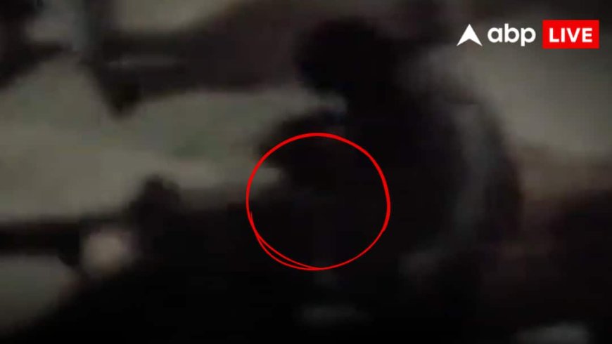 Telangana Crime: आधी रात शराबियों ने मचाया आतंक, युवक को घर से निकालकर किया हमला, वीडियो वायरल