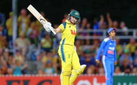 ऑस्ट्रेलियाई दिग्गज ने ODI से लिया संन्यास, भारत के खिलाफ रिटायरमेंट मैच में जड़ा शतक