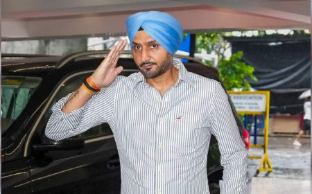 टी20 वर्ल्ड कप के बीच हरभजन सिंह के पास क्यों पहुंची BCCI? टेस्ट क्रिकेट से जुड़ा है मामला