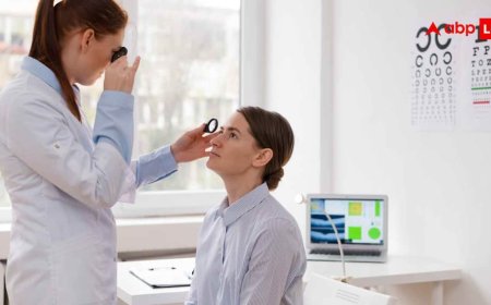 महिलाओं की आंखें मांगती हैं हर उम्र में खास देखभाल, जानें आई केयर टिप्स