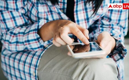 क्या आप भी अपने एक्स को टेक्स्ट करने की सोच रहे हैं? जानिए एक्सपर्ट्स इसे क्यों बताते हैं आपकी सबसे बड़ी गलती