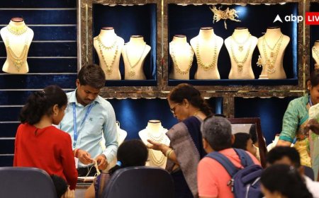 Gold Silver Price Today: सोने-चांदी की कीमतों में गिरावट से खिले लोगों के चेहरे, चांदी 2300 रुपये फिसली; सोना भी सस्ता...