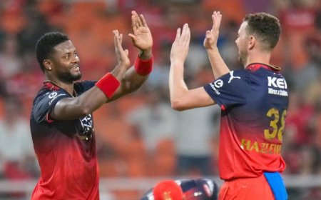 IPL 2026 के पहले मैच में RCB को लगा बड़ा झटका, ये दिग्गज गेंदबाज हुआ बाहर; कोच ने किया कंफर्म