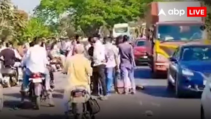 Telangana Accident: तेलंगाना में दर्दनाक सड़क हादसा, तेज रफ्तार टिपर लॉरी की टक्कर से दो कॉलेज छात्रों की मौत