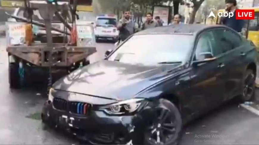 हैदराबाद के फिल्मनगर में BMW ने डिवाइडर तोड़ा, एयरबैग खुलने से टला हादसा, BNS के तहत केस दर्ज