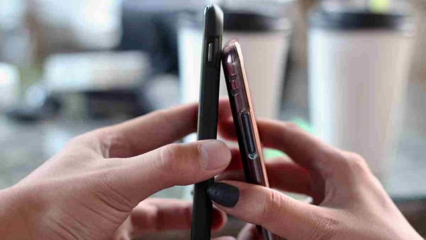 युद्ध का असर! पेट्रोल-गैस के बाद अब स्मार्टफोन भी होंगे महंगे, अब पसंदीदा गैजेट खरीदने के लिए देने होंगे इतने ज्यादा पैसे