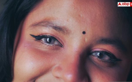 Bengali Kohl Eye Look: बंगाली लड़कियों जैसी खूबसूरत आंखें चाहिए? इन 7 आसान स्टेप्स में लगाएं काजल