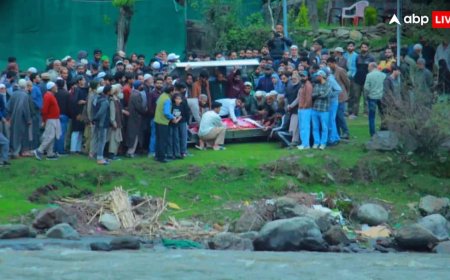 LoC के पास बसे गांव केरन में सरकारी अधिकारी का निधन, अंतिम संस्कार के लिए सीमा पार से भी जुटे परिवार के लोग