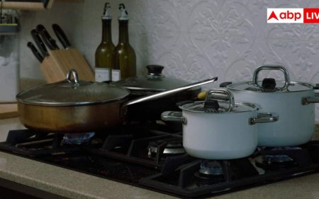 Kitchen Cancer Risk: किचन में रखी ये चीजें दे रही हैं कैंसर को न्योता, आज ही निकालकर फेंक दें बाहर