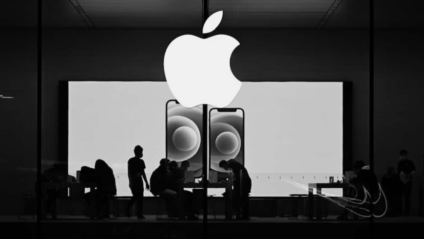 ऐप्पल की 50वीं एनिवर्सरी का जश्न, iPhone 17 और MacBook Air पर मिल रही छप्परफाड़ छूट