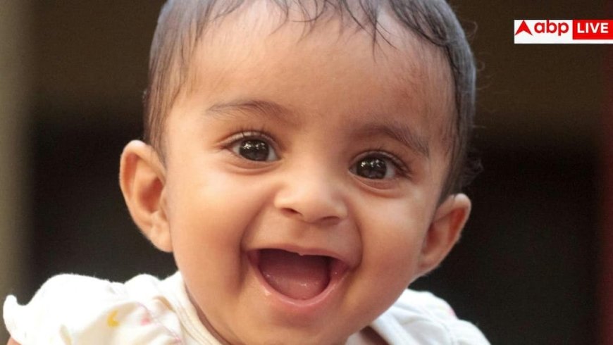 बच्चे के दांत निकल रहे हैं और वह हो गया है चिड़चिड़ा? इन 5 तरीकों से कम करें उसका दर्द