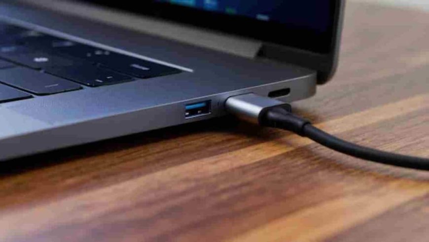 सिर्फ चार्जिंग के लिए नहीं इस्तेमाल होता है लैपटॉप का Type-C पोर्ट! इसके 5 छुपे फीचर जान लिए तो सारे काम हो जाएंगे आसान