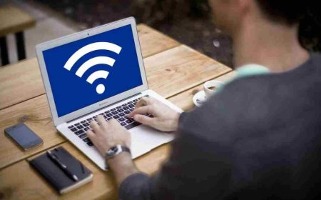 पब्लिक Wi-Fi यूज़ कर रहे हैं? एक क्लिक में खाली हो सकता है आपका बैंक अकाउंट और लीक हो सकता है सारा डेटा!