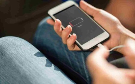 आपका Smartphone Charger असली है या नकली? ये 5 संकेत बताएंगे बैटरी खतरे में है या नहीं